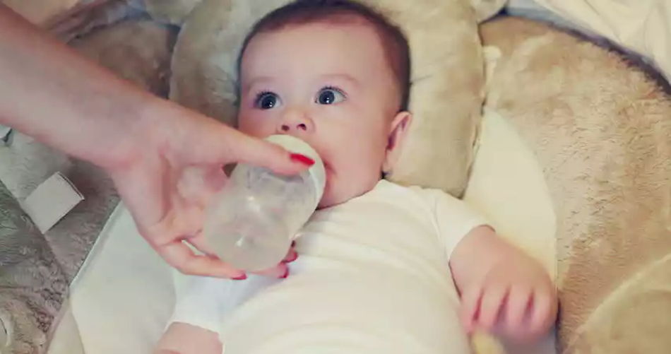 12 Times It Becomes Dangerous To Give Baby Water Babygaga