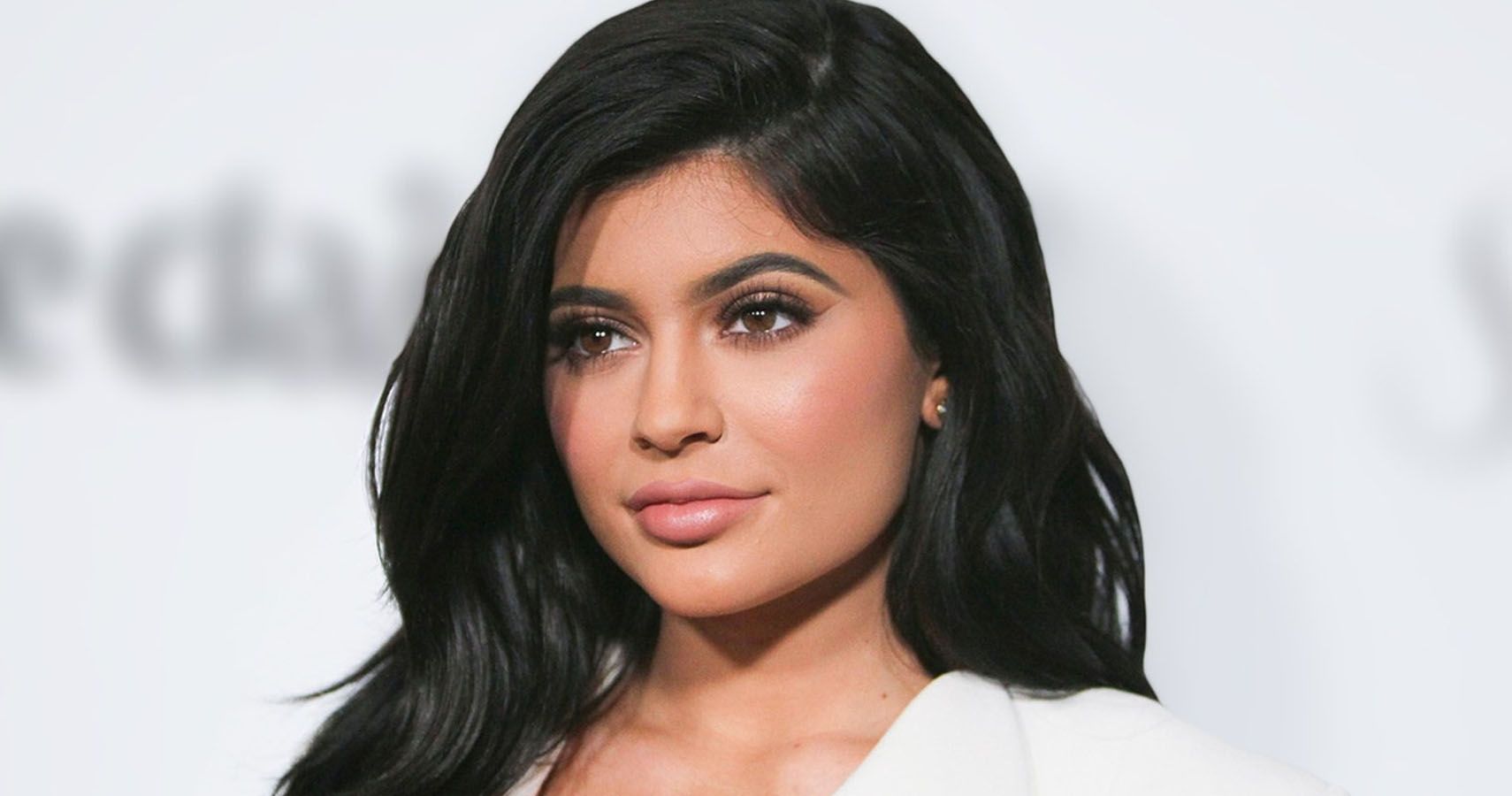 Kylie Jenner Sparks More Pregnancy Rumors On Instagram Quickly Denies Them 