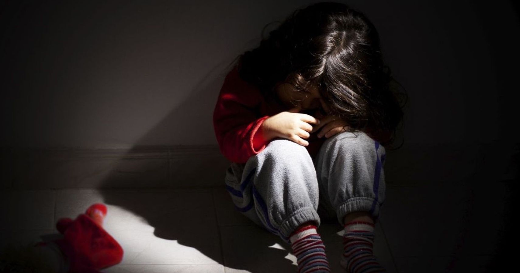 symptoms of childhood trauma in adulthood