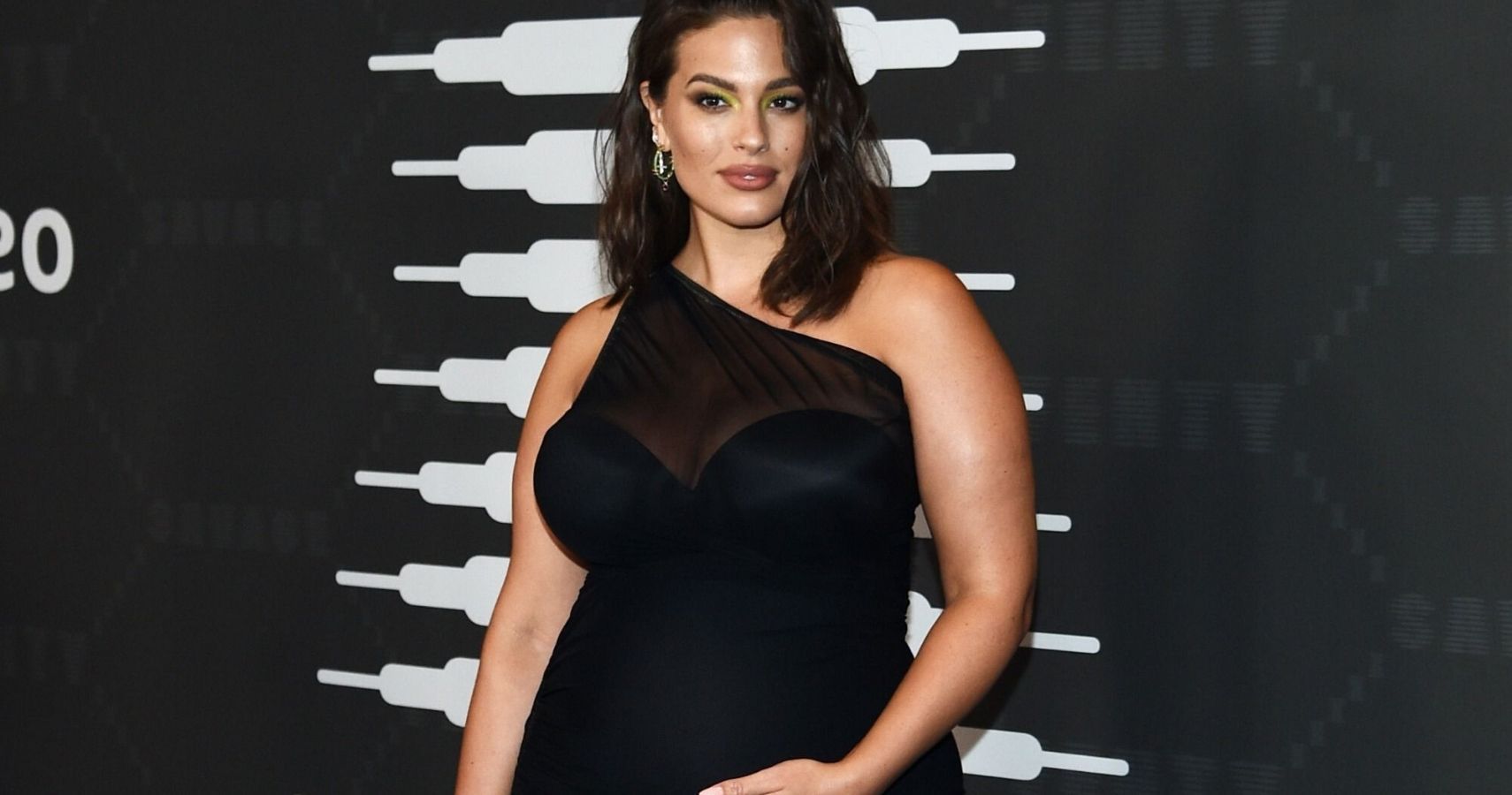 Ashley Graham Receives Support From Celebs As Pregnancy Winds Down 